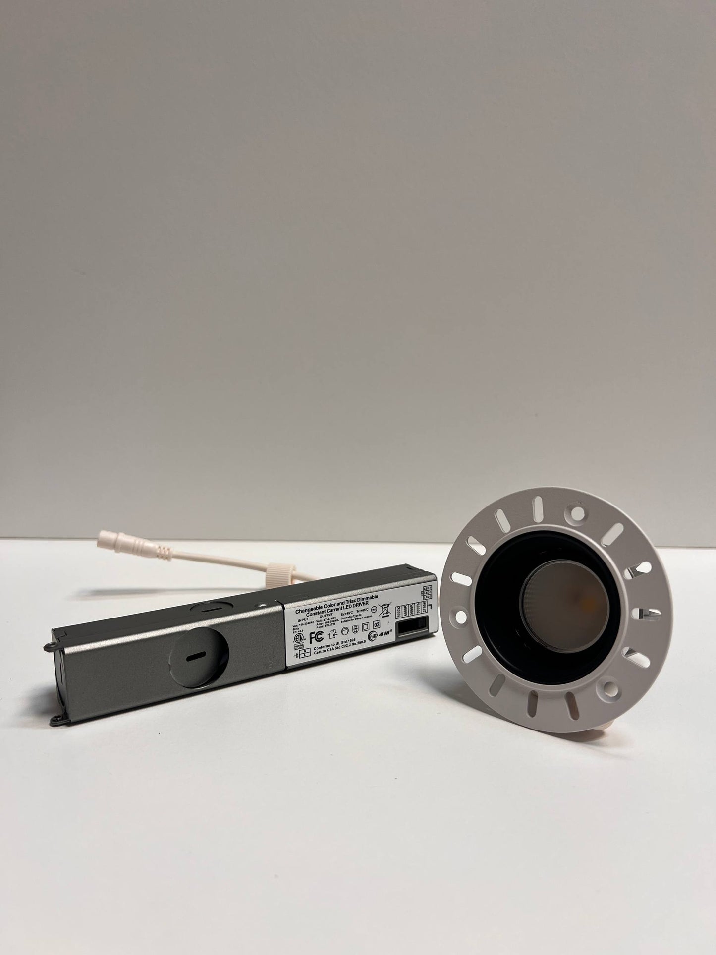 Light fixture component on a white surface | Selix Kala