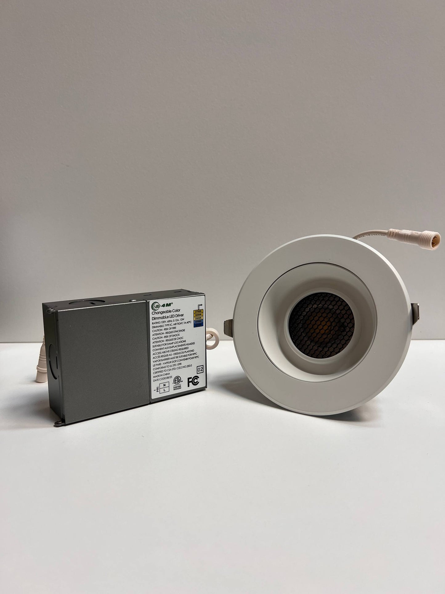 4″ Recessed LED Down Light 12W-5CCT-DIM
 LED downlight fixture with driver | Selix Kala